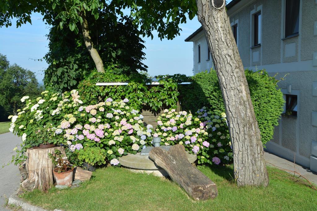 Bio-Bauernhof Haunschmid Villa Ardagger Markt Exterior photo